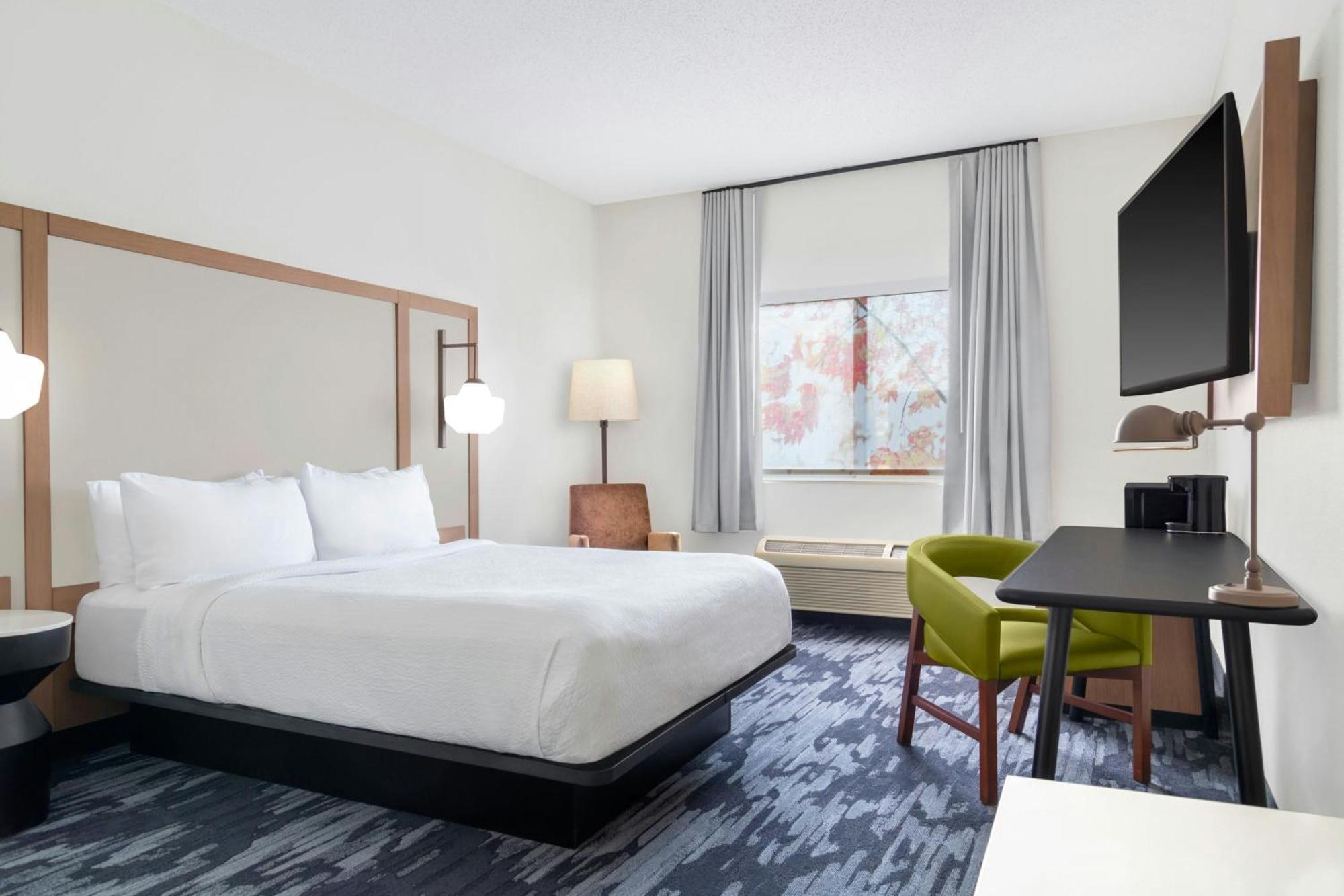 Fairfield Inn & Suites Saginaw Exterior photo