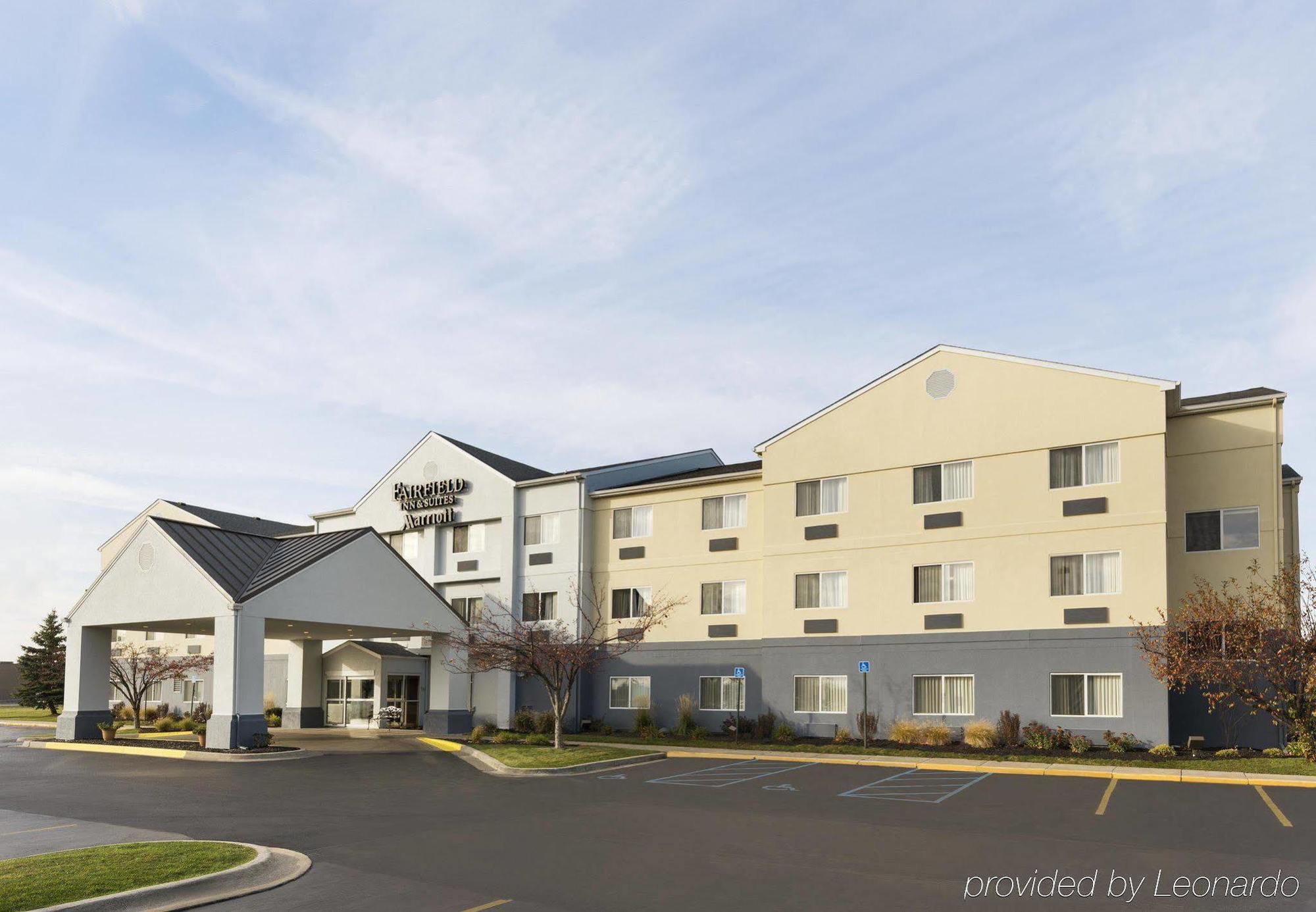 Fairfield Inn & Suites Saginaw Exterior photo